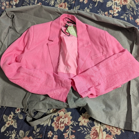 🩷 Crop Jacket - Picture 12 of 12